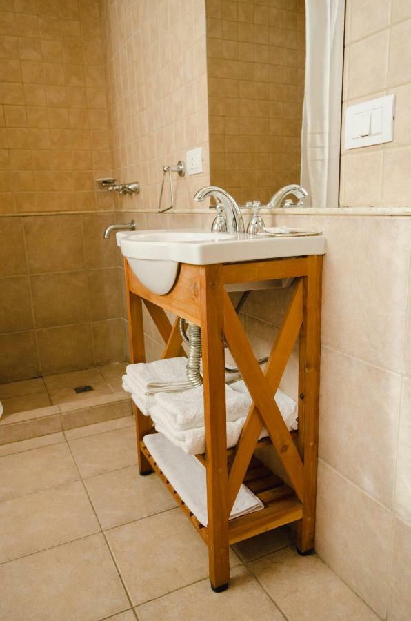 Unquehue Apartamentos Dormis Вила ла Ангостура Екстериор снимка